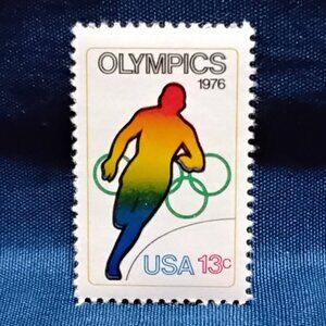 Uncirculated USA 1976 Olympics: Running 13 Cent Stamp!!